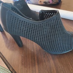 Calvin Klein, Black, Size 8 Boots